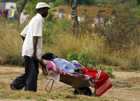 ZIMBABWE / Peste 3000 de morţi din cauza holerei 
