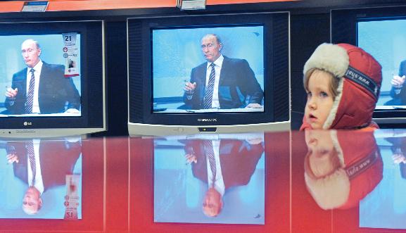 DIALOG TV / Putin face în direct psihoterapie socială