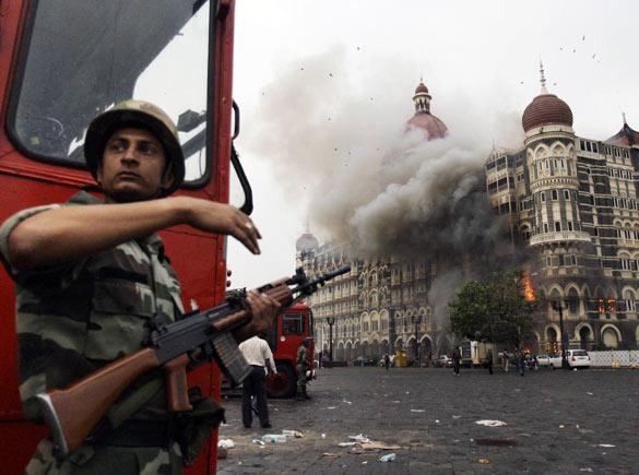 "Creierul"  atentatelor de la Mumbai, arestat în Pakistan      