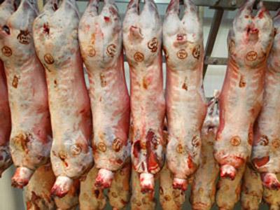 Carnea de porc contaminată din Irlanda a ajuns la cinci firme din judeţele Ilfov, Buzău şi Olt 