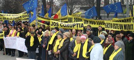 Moldova / Raportul Guvernului aşteptat cu manifestaţii ale opziţiei