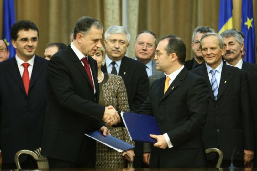 Coaliţia merge mai departe - Parteneriatul, Băsescu, România!