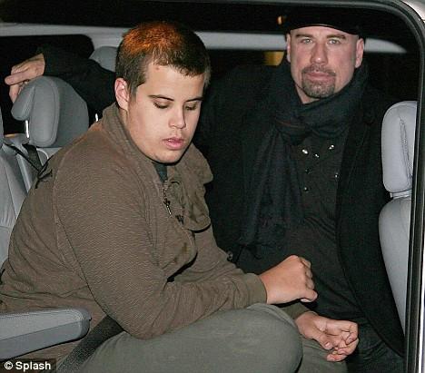 John Travolta, acuzat în legătura cu moartea fiului său de 16 ani