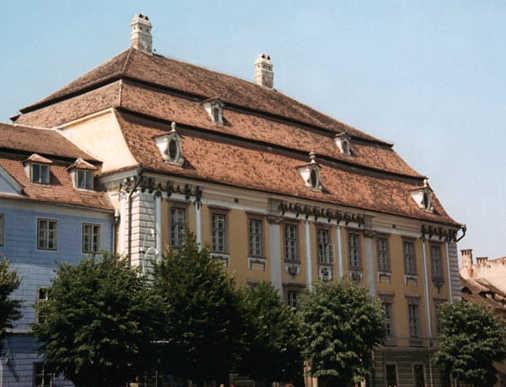 Sibiu / Palatul Bruckenthal a fost afectat de un incendiu