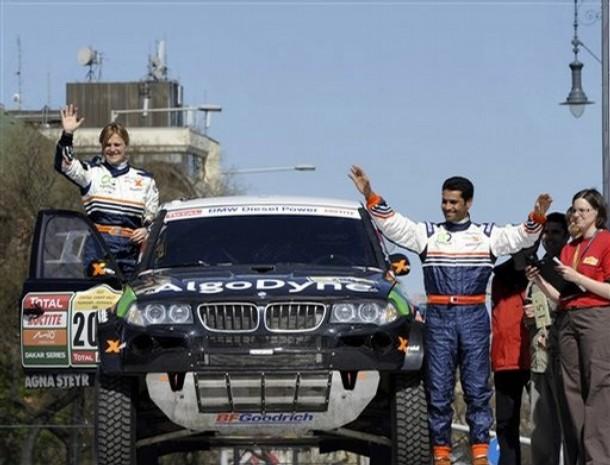 Paris - Dakar / Liderul secţiunii auto, exclus din cursă!