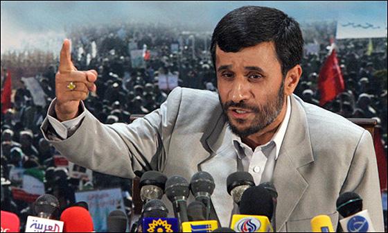 Ahmadinejad cere Washingtonului să-şi retragă trupele din întreaga lume