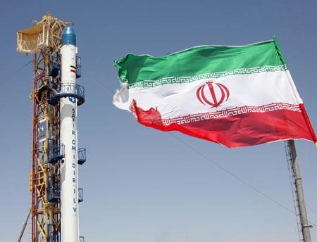 Iranul a lansat cu succes primul satelit, denumit Omid, cu o rachetă Safir