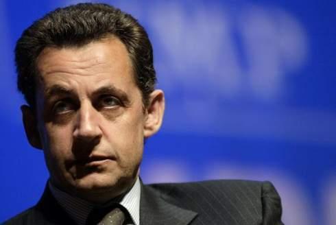 Sarkozy scade în sondaje