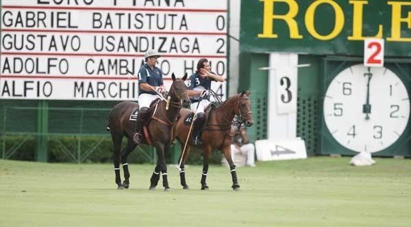Gabriel Batistuta revine în sport. Ca jucător de polo pe iarbă!