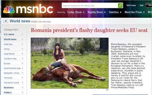 
Associated Press: Elena Băsescu, prezentată ca o "păpuşă Barbie"