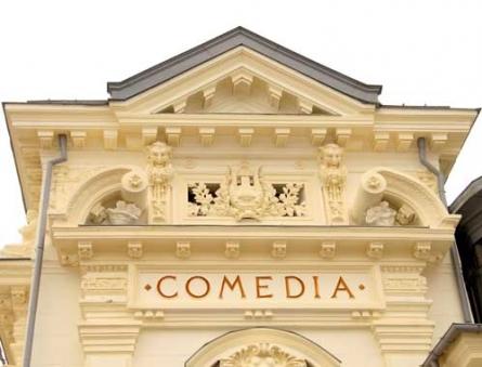 comedy break up bronze La Caracal, Teatrul Naţional a înfruntat istoria