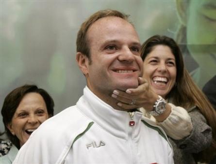 Pilotul Rubens Barrichello pleacă în spaţiu
