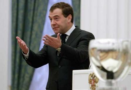 Medvedev şi-a impus stilul, crede presa