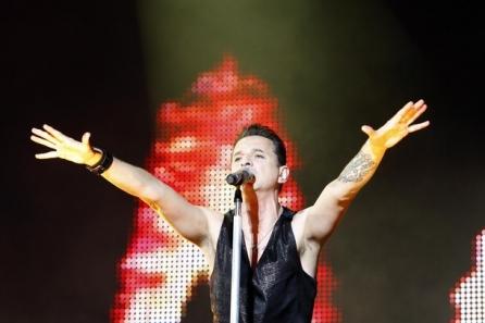 Fanii Depeche Mode, în alertă. Formaţia şi-a anulat concertul de la Atena.  Situaţia show-ului de la Bucureşti, incertă