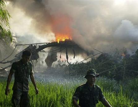 Tragedie în Indonezia. 78 de morţi, după prăbuşirea unui avion militar