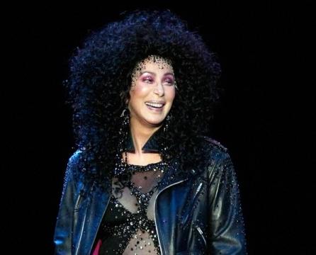 Cher a dat în judecată Universal Music Group, pentru delapidare