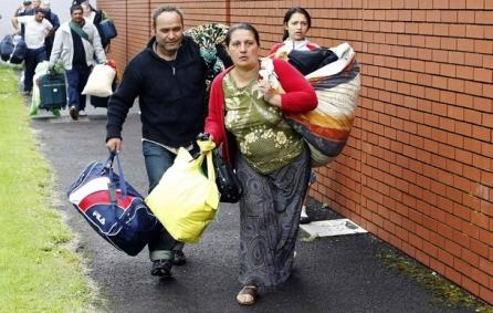 Românii din Belfast se întorc acasă. Irlandezii plătesc cheltuielile de transport