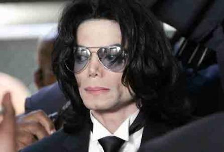 Michael a murit, legenda trăieşte