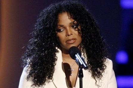 Janet Jackson: "Mi-e dor de fratele meu!" (Video)