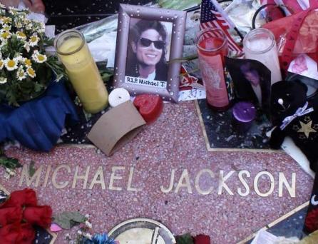Michael Jackson ­cel mai mare entertainer care a trăit vreodată!
