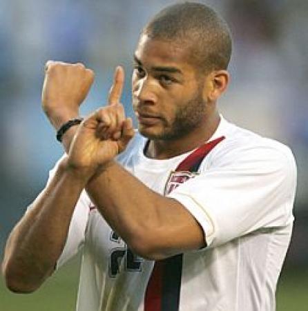 Berlusconi a rămas fără bani? A transferat la Milan un fotbalist liber de contract!