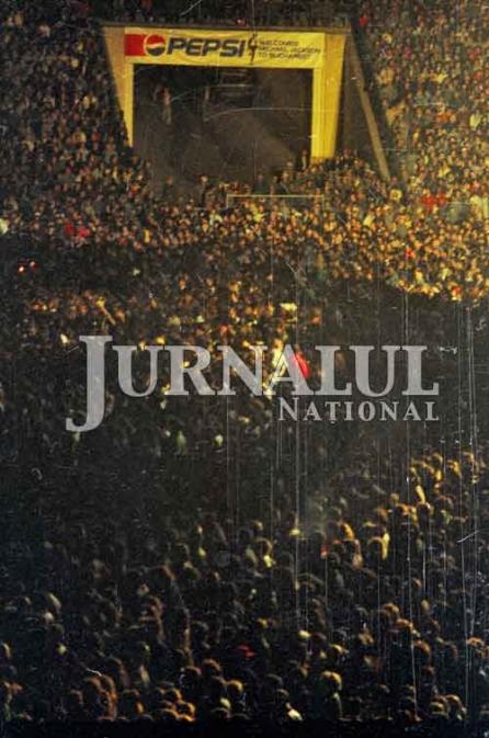 Foto Exclusiv: Michael Jackson live Bucureşti 1992 18373546