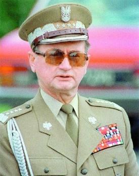 Generalul Wojciech Jaruzelski s-a autonumit preşedintele Poloniei