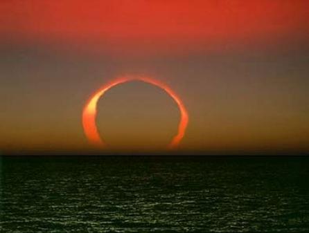 Cea mai "monstruoasă" eclipsă de soare va cufunda, miercuri, Asia în beznă