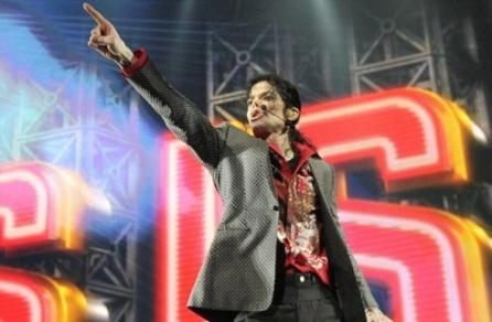 Sony a licitat 50 de milioane de dolari pentru filmul bazat pe repetiţiile lui Michael Jackson
