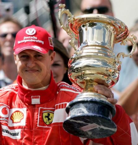 Willi Weber: Nu vă îmbătaţi cu apă rece, Schumacher nu va urca într-un monopost Ferrari!