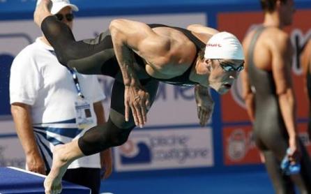 Victorie şi record mondial pentru Michael Phelps la 200 m fluture