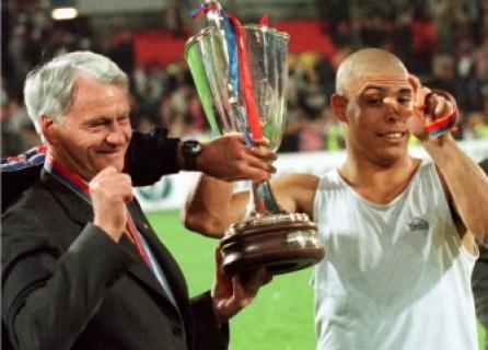 A dispărut o legendă /  Bobby Robson a încetat din viaţă!