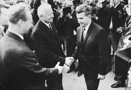 KGB voia înlăturarea de la putere a lui Ceauşescu pe orice cale
