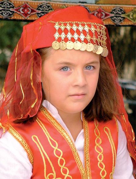 Agora minorităţilor etnice 18376965