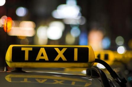 Fără taximetre în parcările Aeroportului din Otopeni