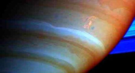 Cea mai lungă furtună din sistemul nostru solar, în desfăşurare pe Saturn