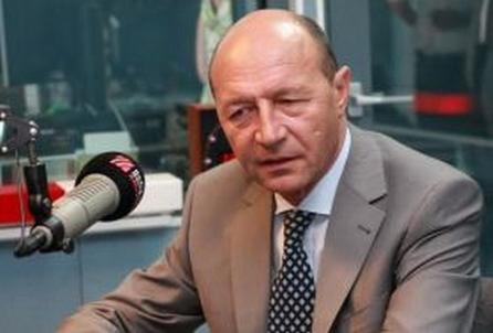Băsescu: "Sper să avem inteligenţa să nu facem grevă generală. Guvernul nu cedează"