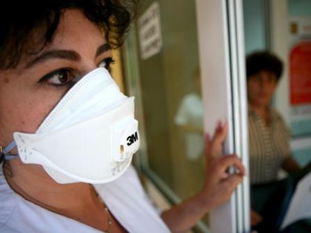 Gripa nouă poate provoca milioane de morţi şi anarhie în ţările sărace