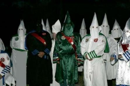 Întâlnire Ku Klux Klan, într-o localitate din Bulgaria