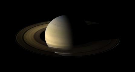 Inel "colosal", descoperit în jurul planetei Saturn