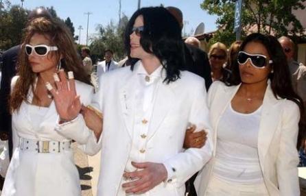 La Toya Jackson: Michael era ca un Dumnezeu