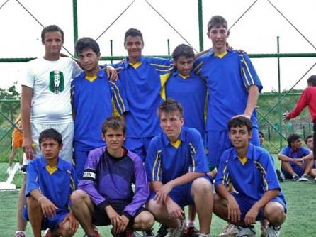 Programe pentru copiii delincvenţi:  Fotbal, expediţii şi asistenţă