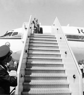 Ceauşescu şi regulile Flotilei 50 Aviaţie Transport