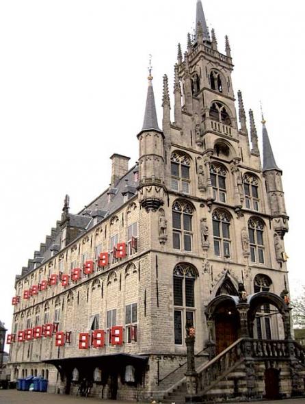 Primăria din Gouda: Simbol al oraşului din sudul Olandei 18380336