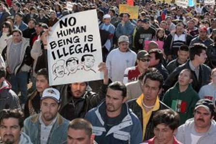 UE ar putea finanţa curse charter pentru expulzarea imigranţilor ilegali