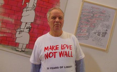 "Make Love, not Wall"