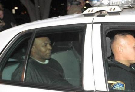 Mike Tyson, din nou probleme cu poliţia