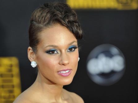 Alicia Keys lansează prima colecţie proprie de bijuterii