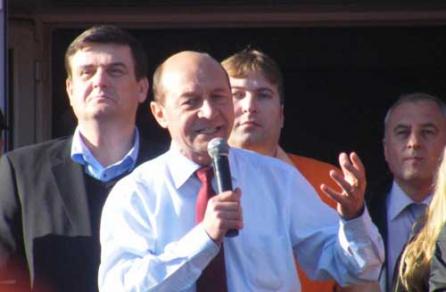 Condescu, din nou agentul electoral al lui Băsescu