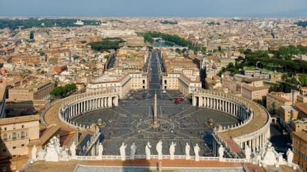 Banca Vaticanului, acuzată de spălare de bani 